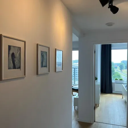 Klingerka 007 2 Separate Bedrooms Parking Included *