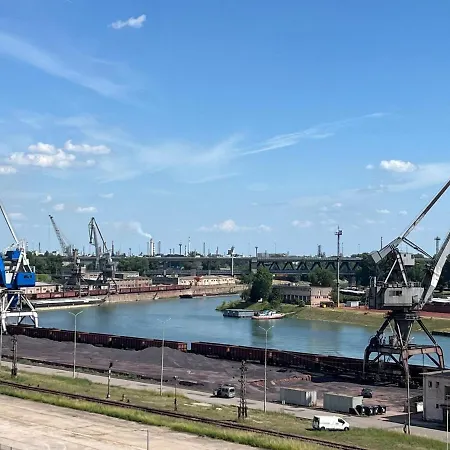 Klingerka 007 2 Separate Bedrooms Parking Included * 브라티슬라바