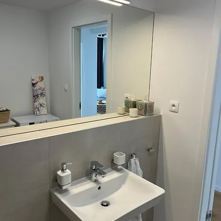 Klingerka 007 2 Separate Bedrooms Parking Included Appartement