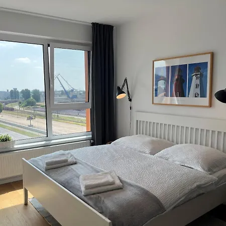 Klingerka 007 2 Separate Bedrooms Parking Included *