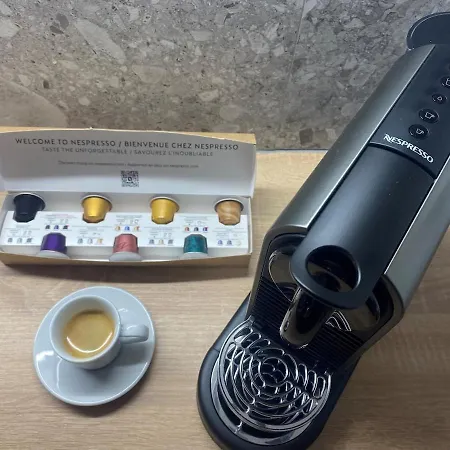 아파트 Klingerka 007 2 Separate Bedrooms Parking Included *