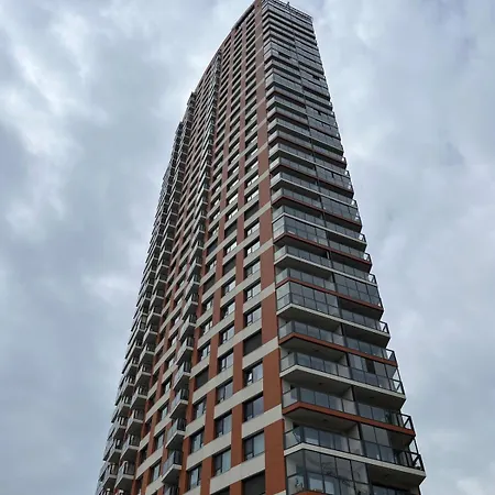 Klingerka 007 2 Separate Bedrooms Parking Included *